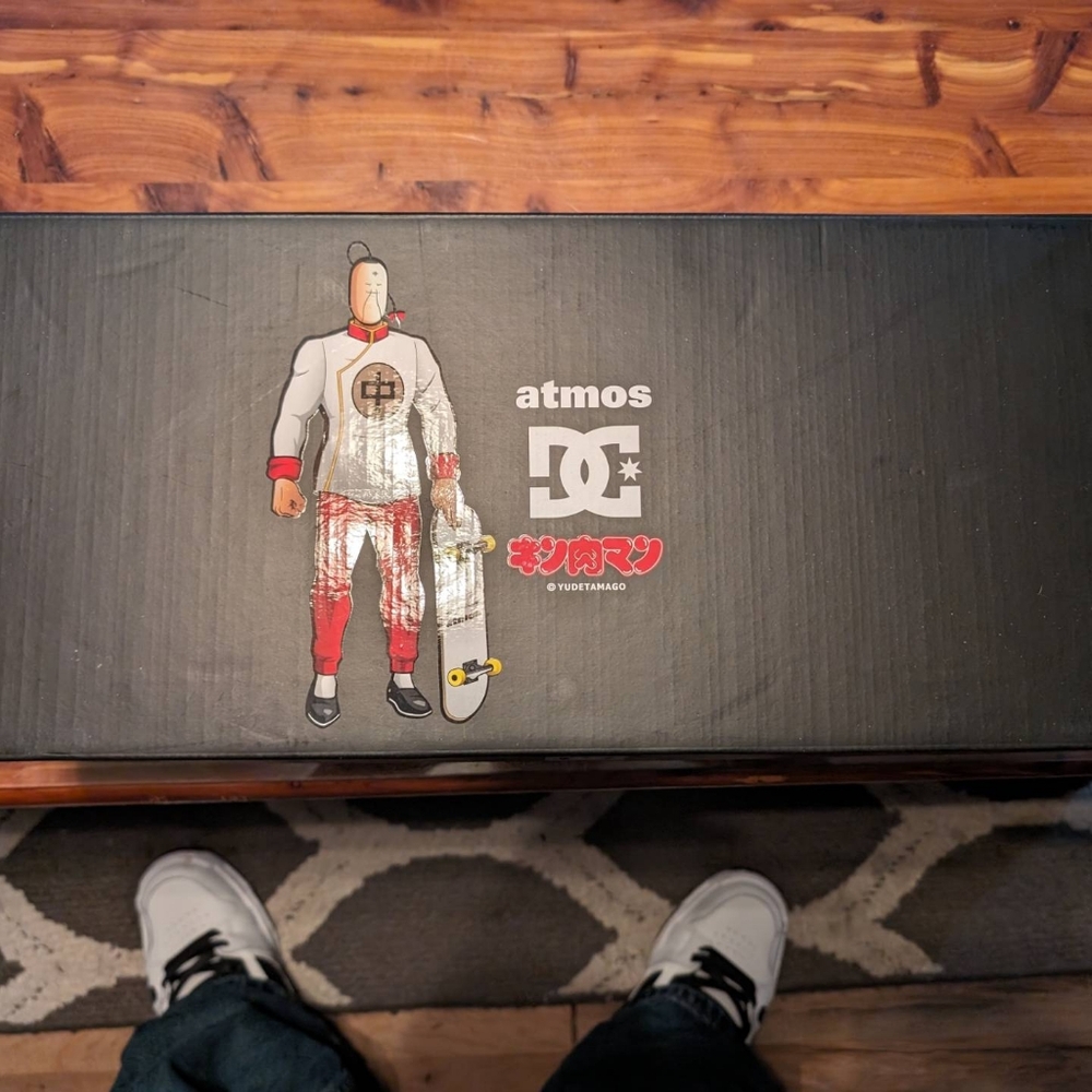 DC shoes reserve Atmos and kinnikuman colab shoe mantecha 4 base